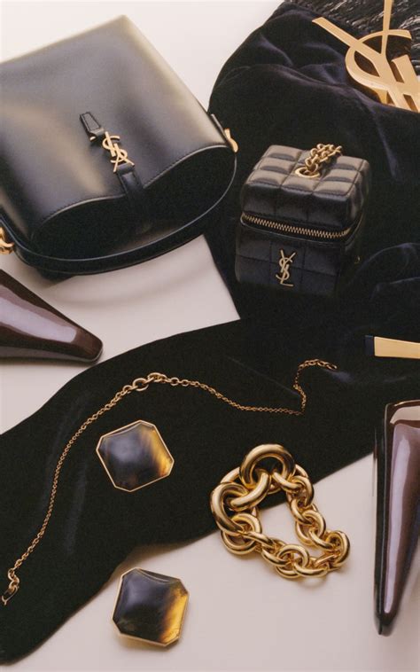 ysl borsa con stelle|Saint Laurent Official Online Store .